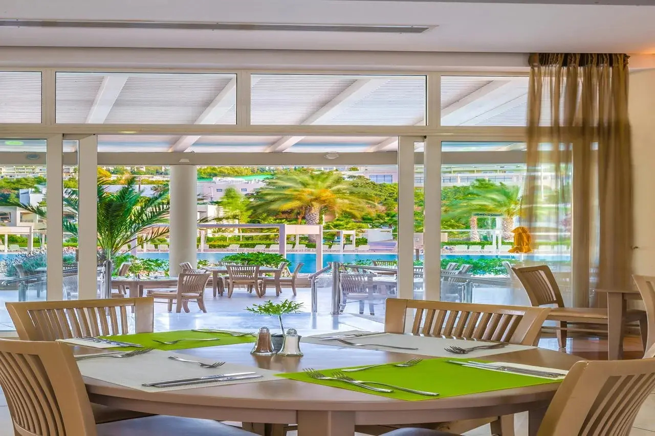 Photo - Kipriotis Maris Suites by Anayia All Inclusive Resorts
