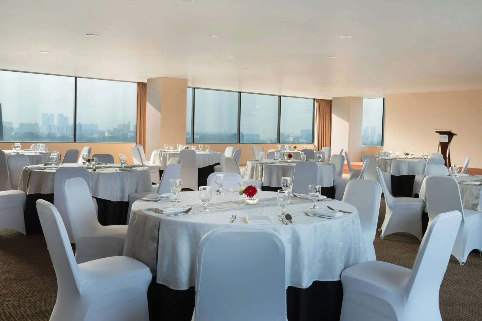 Foto - Four Points by Sheraton Jakarta Thamrin