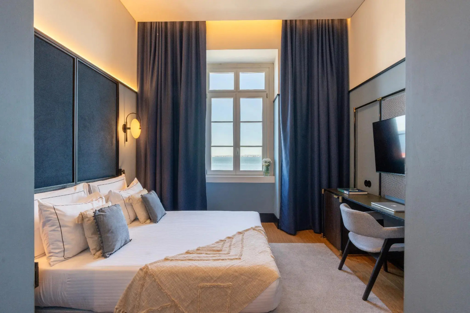 Photo - The Editory Riverside Hotel, an Historic Hotel