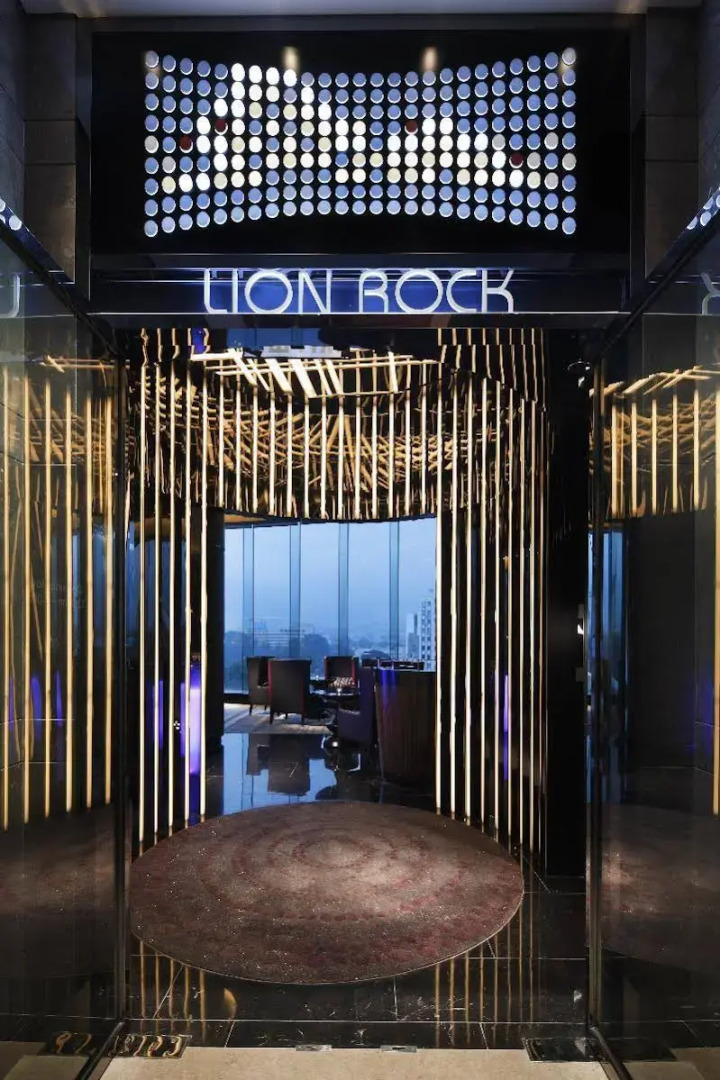 Photo - Royal Plaza Hotel