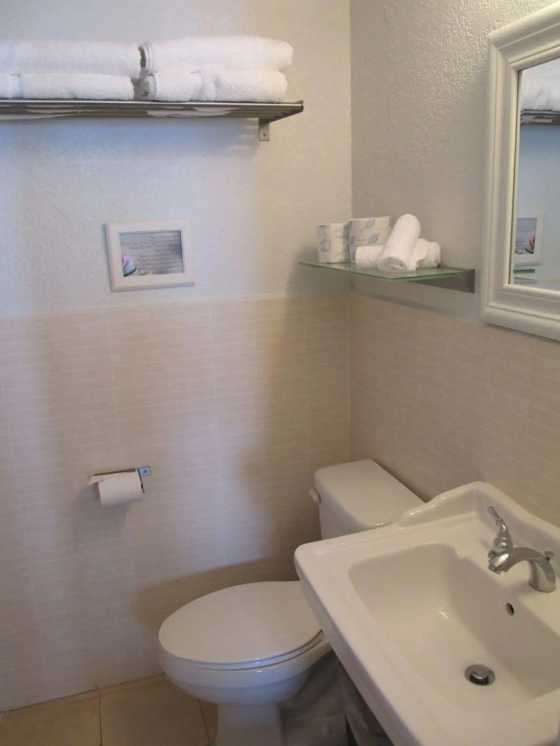 Photo - Shalimar Motel