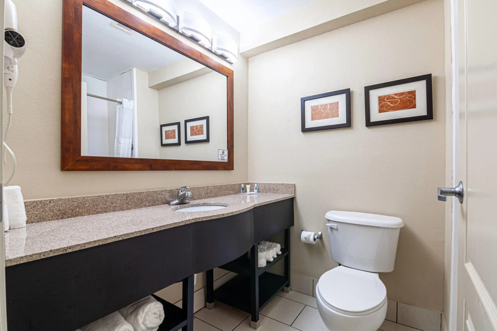 Photo - Comfort Suites Morrow- Atlanta South