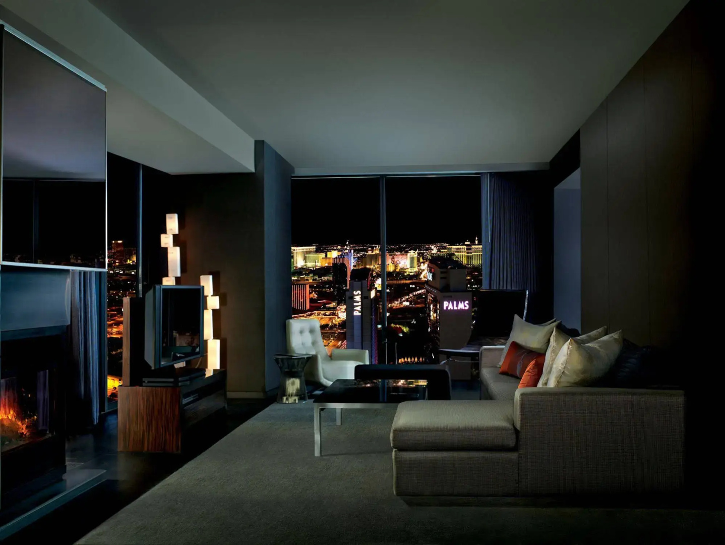 Photo - Luxury Suites at Palms Place