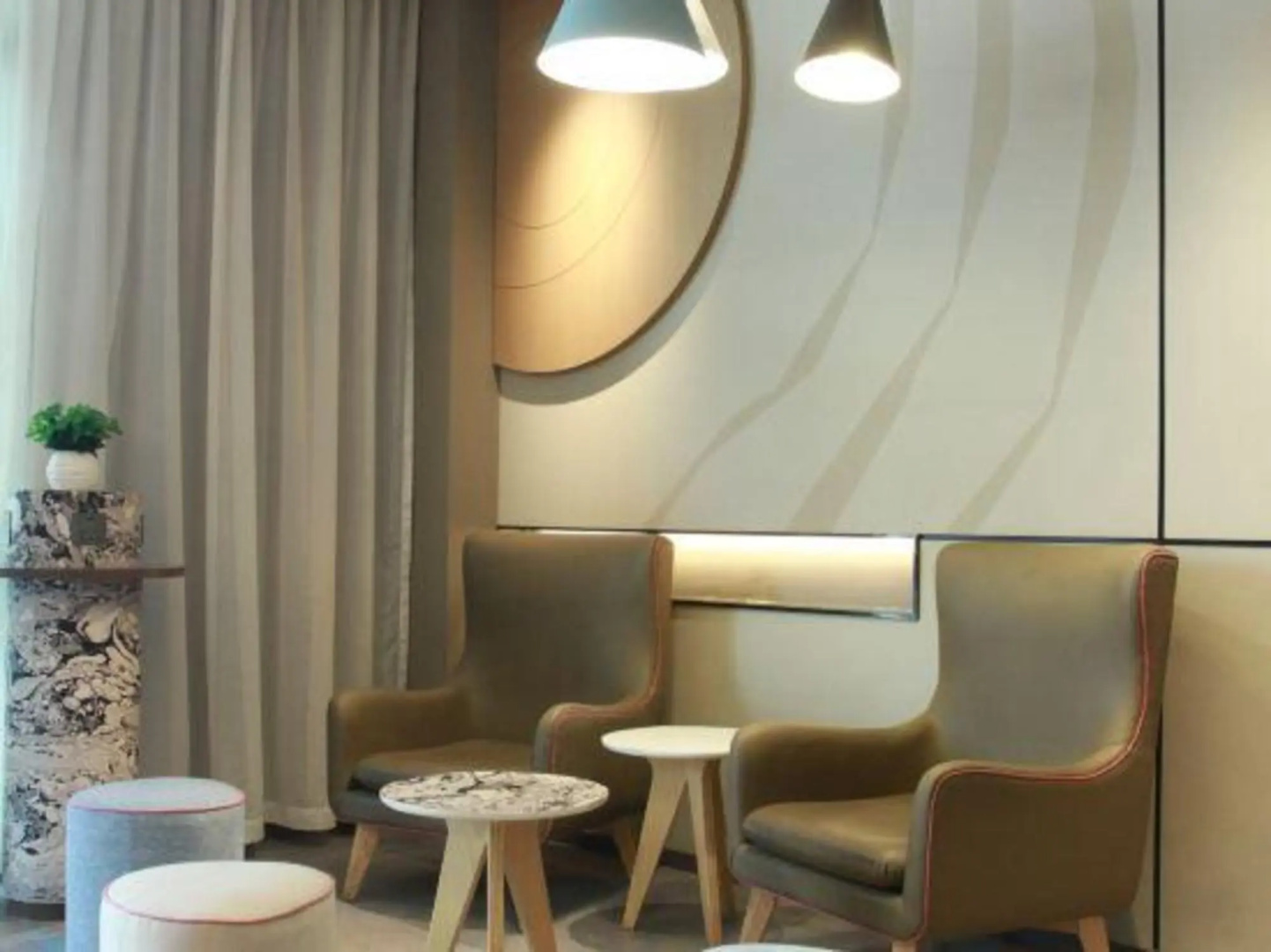 Homeinn · neo (Urumqi Medical University)