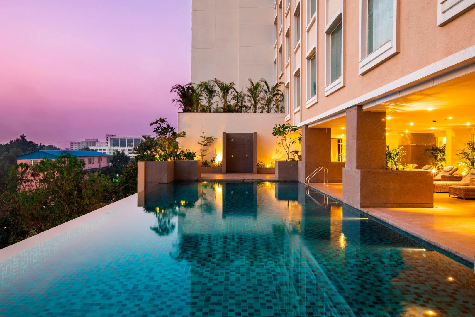 Photo - Lemon Tree Premier City Center Pune