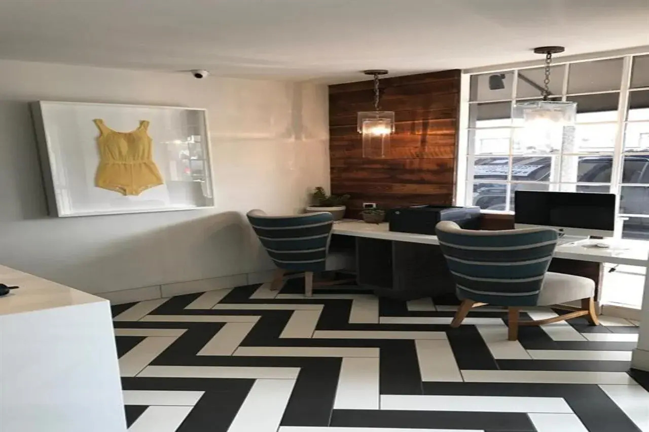 Photo - Inn at Venice Beach