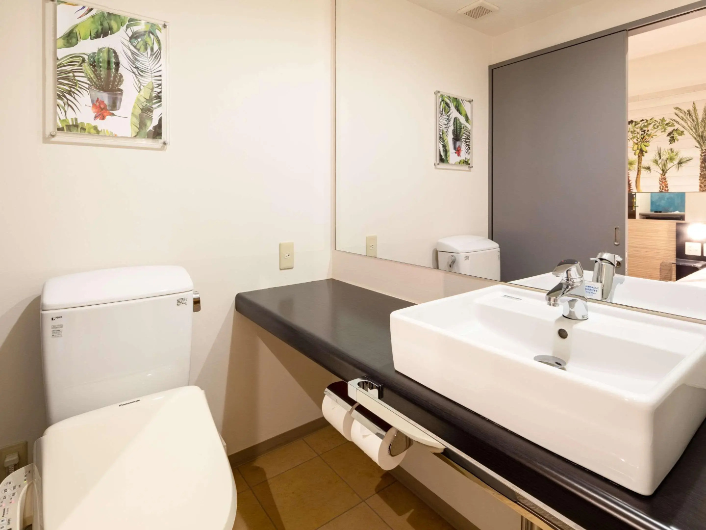 Foto - Comfort Inn Naha Tomari Port