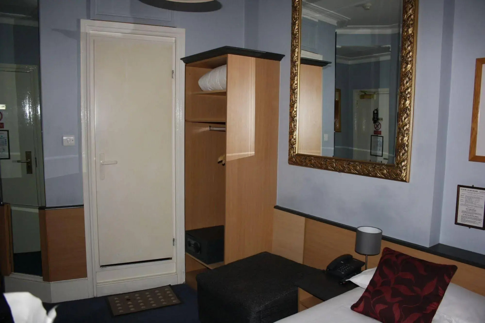 Photo - Tudor Court Hotel