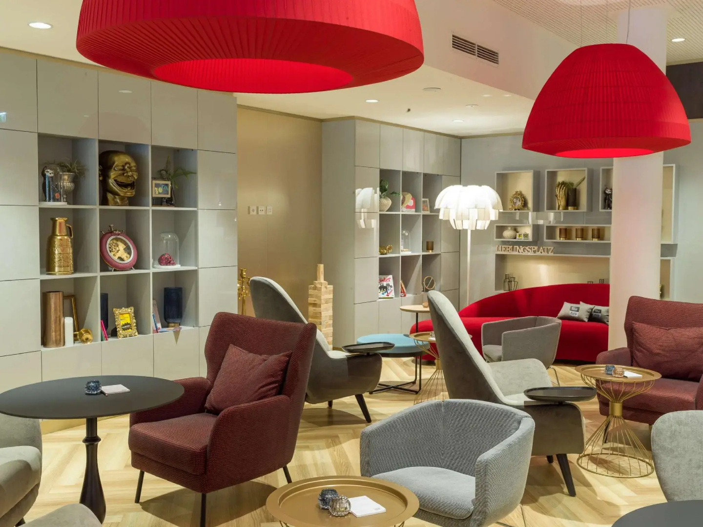 Foto - Holiday Inn — the niu, Franz Vienna