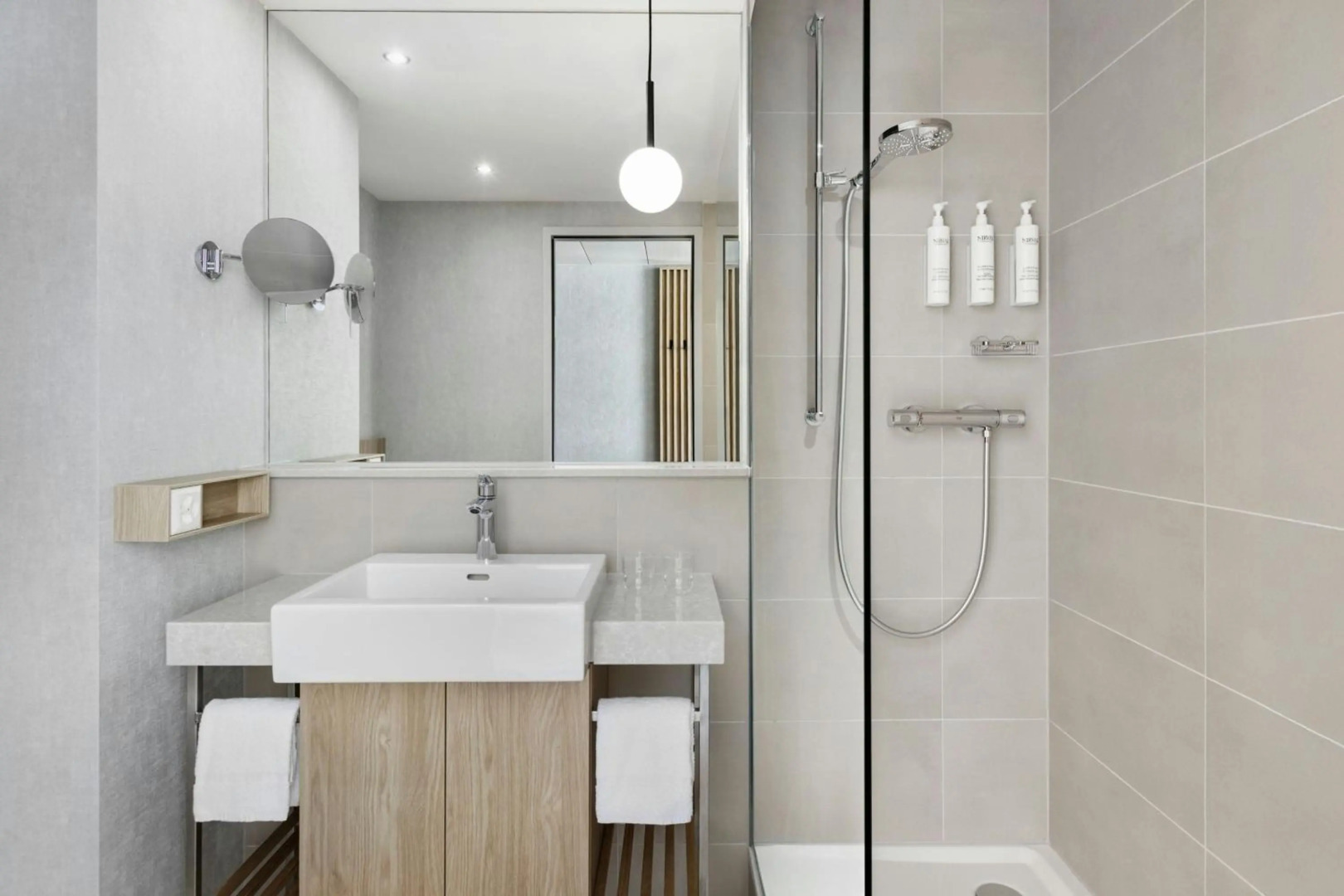 Foto - Courtyard by Marriott Zurich North