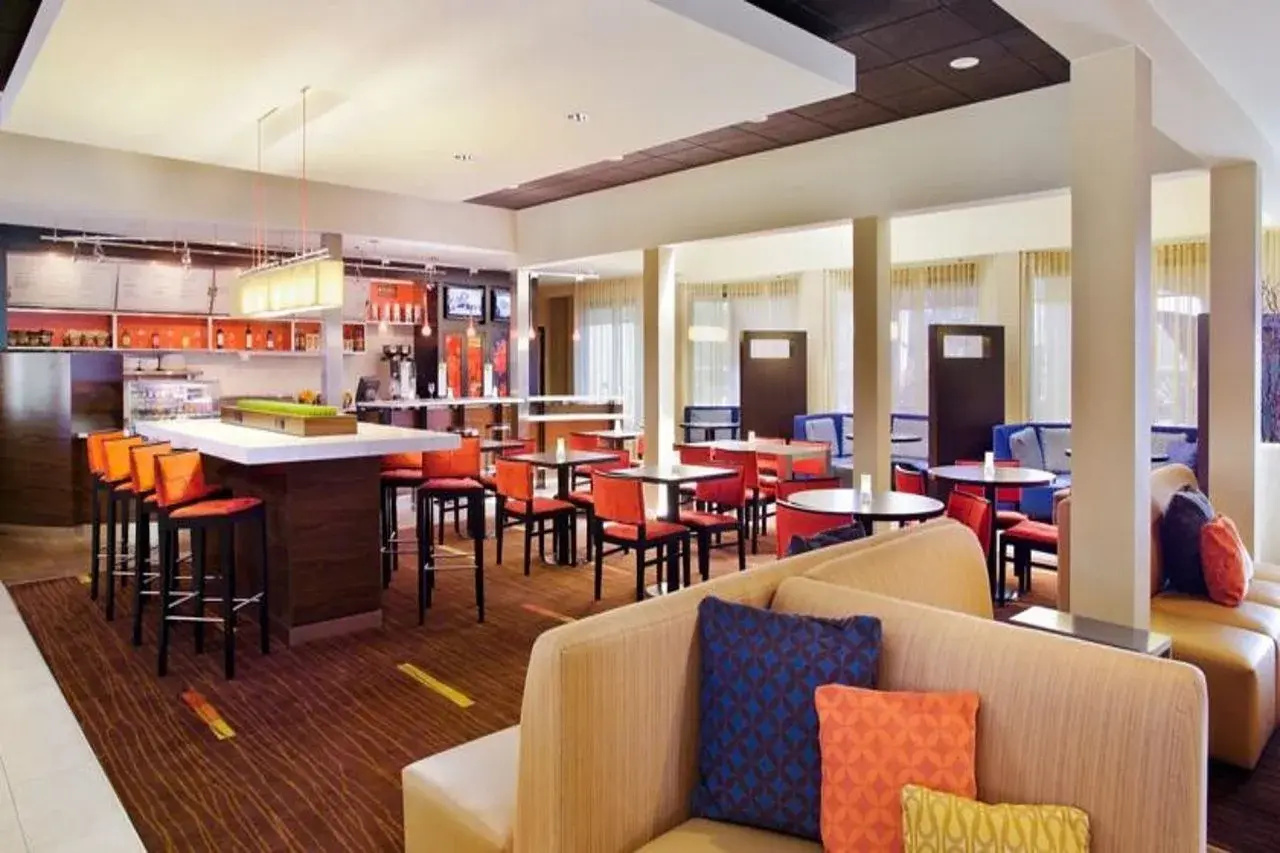 Photo - Courtyard by Marriott Fresno