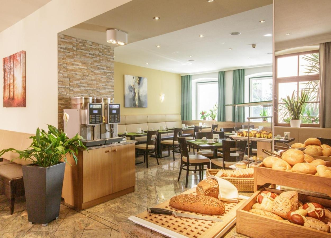 Photo - Hotel Lucia