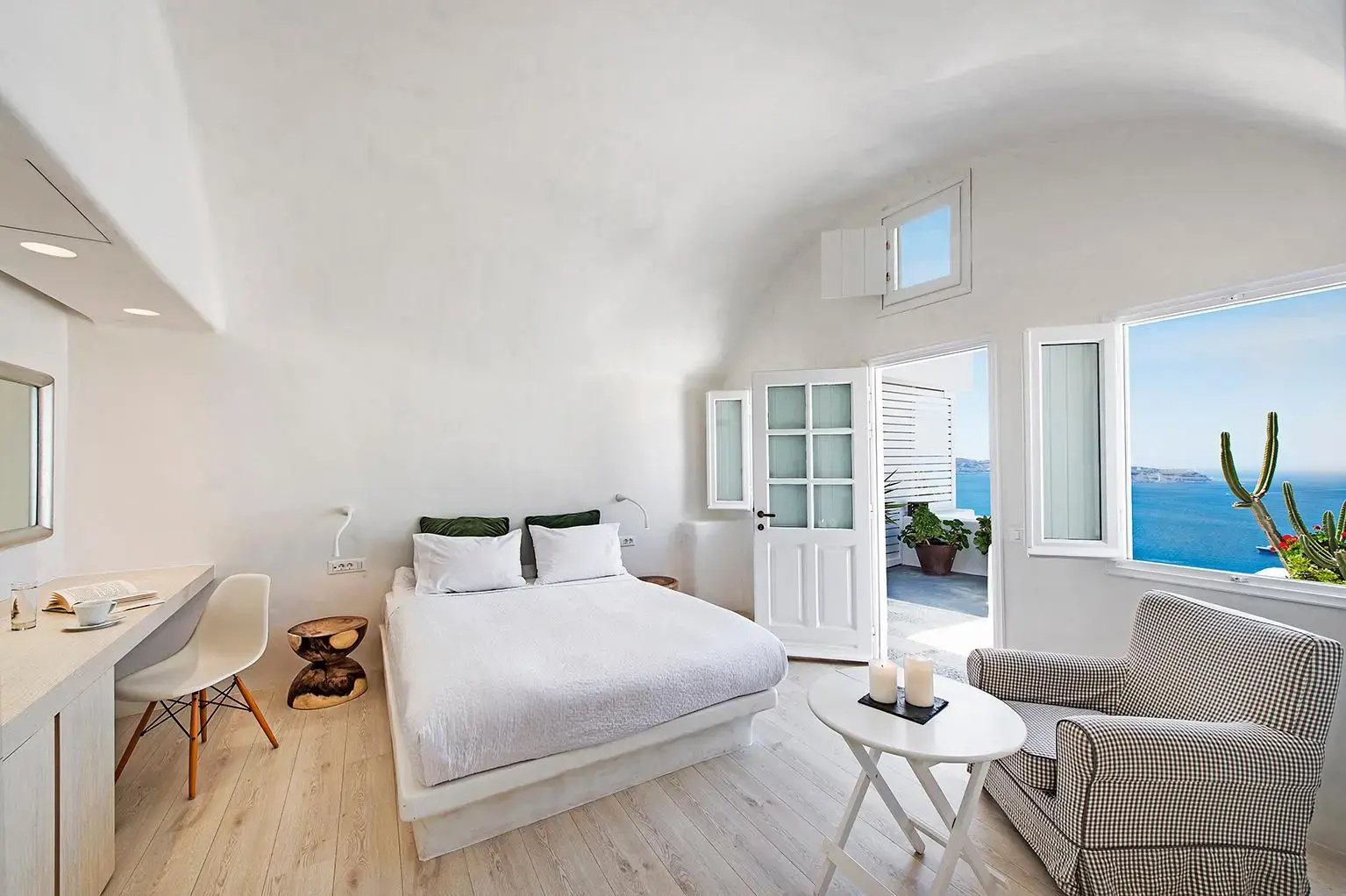 Photo - Porto Fira Suites