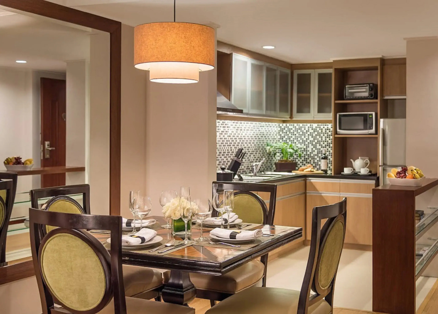 Photo - Discovery Suites Manila, Philippines