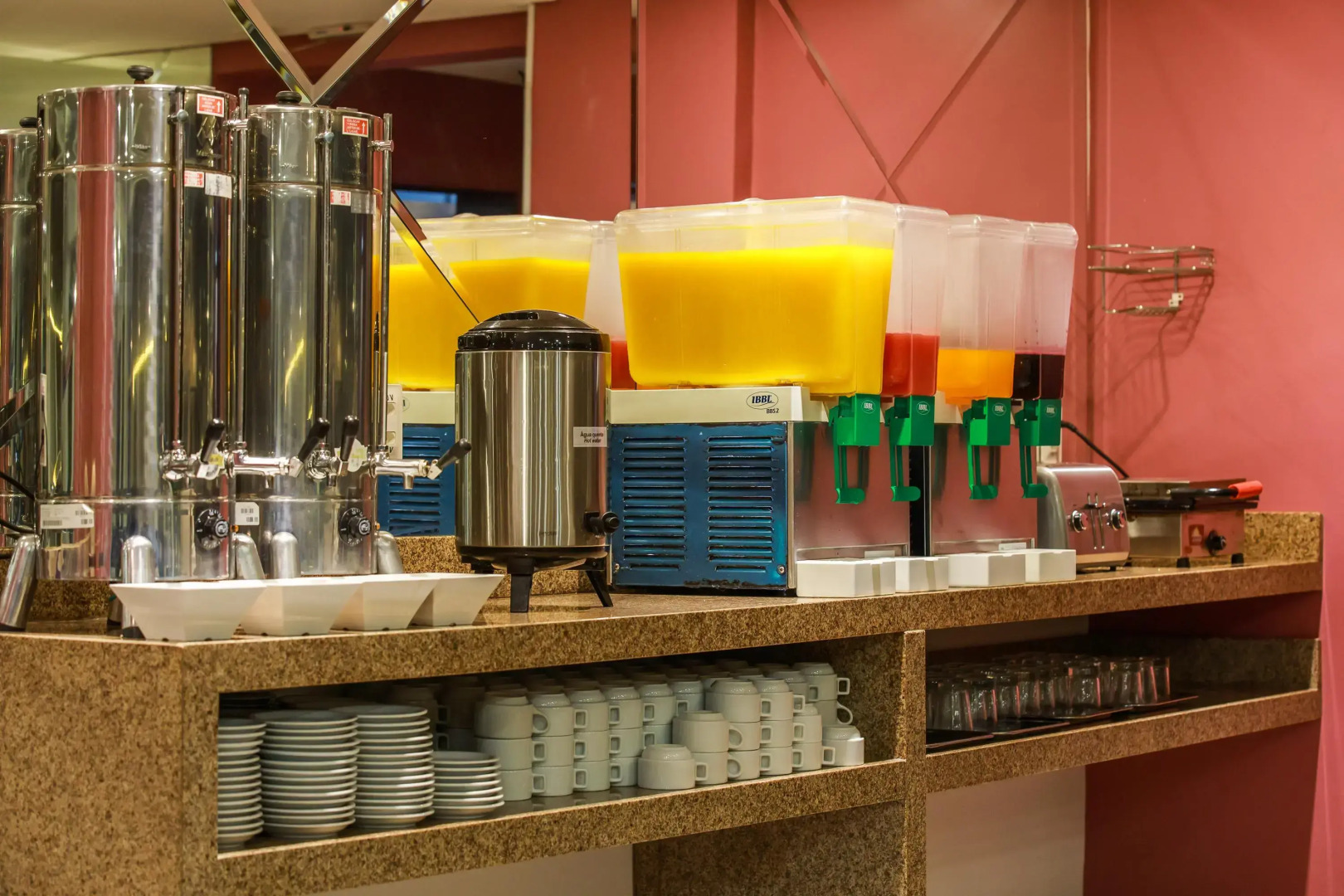 Photo - Del Rey Quality Hotel