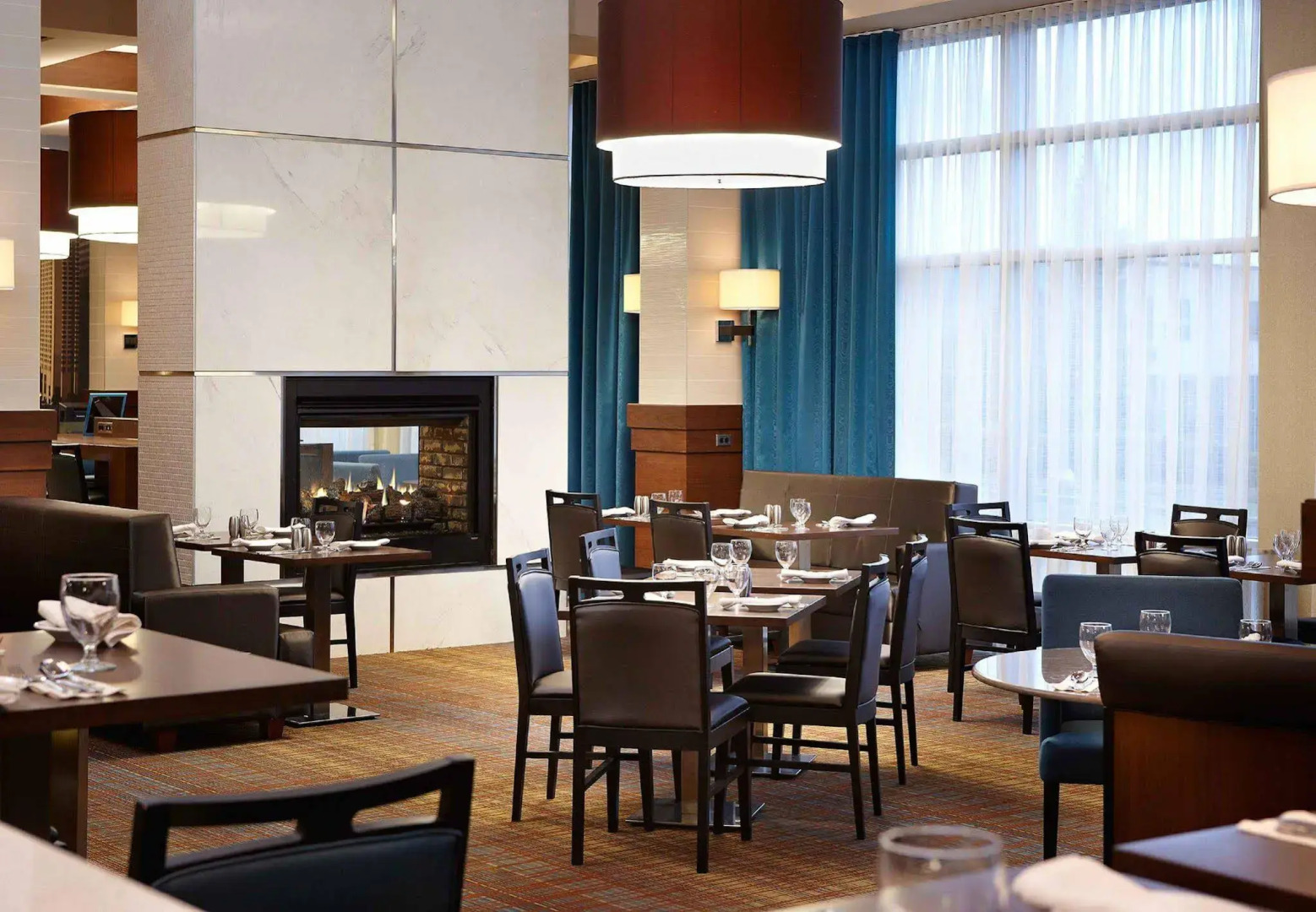 Photo - Courtyard by Marriott Montreal Airport