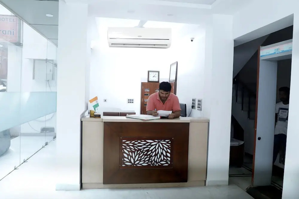 Photo - Hotel Maharani -New Delhi Railway Station - Paharganj