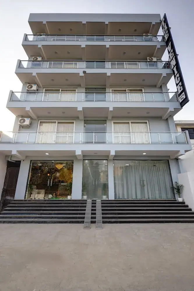 Foto - Hotel The Venice- Near Indraprastha Apollo Hospital