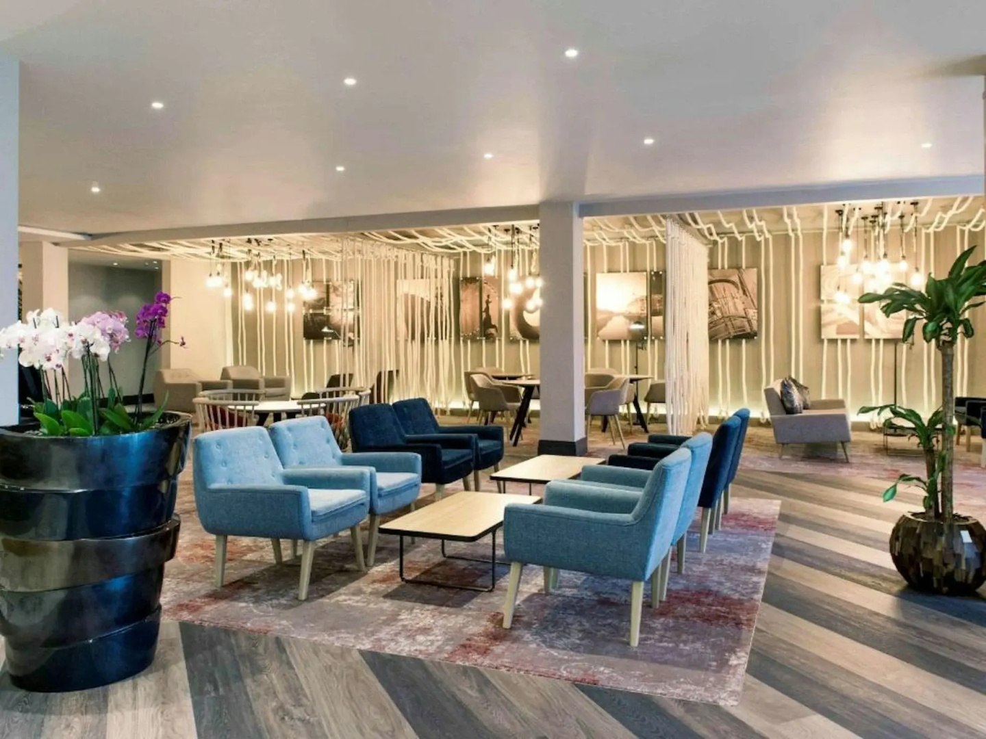 Foto - Holland House Hotel Cardiff By Sunday