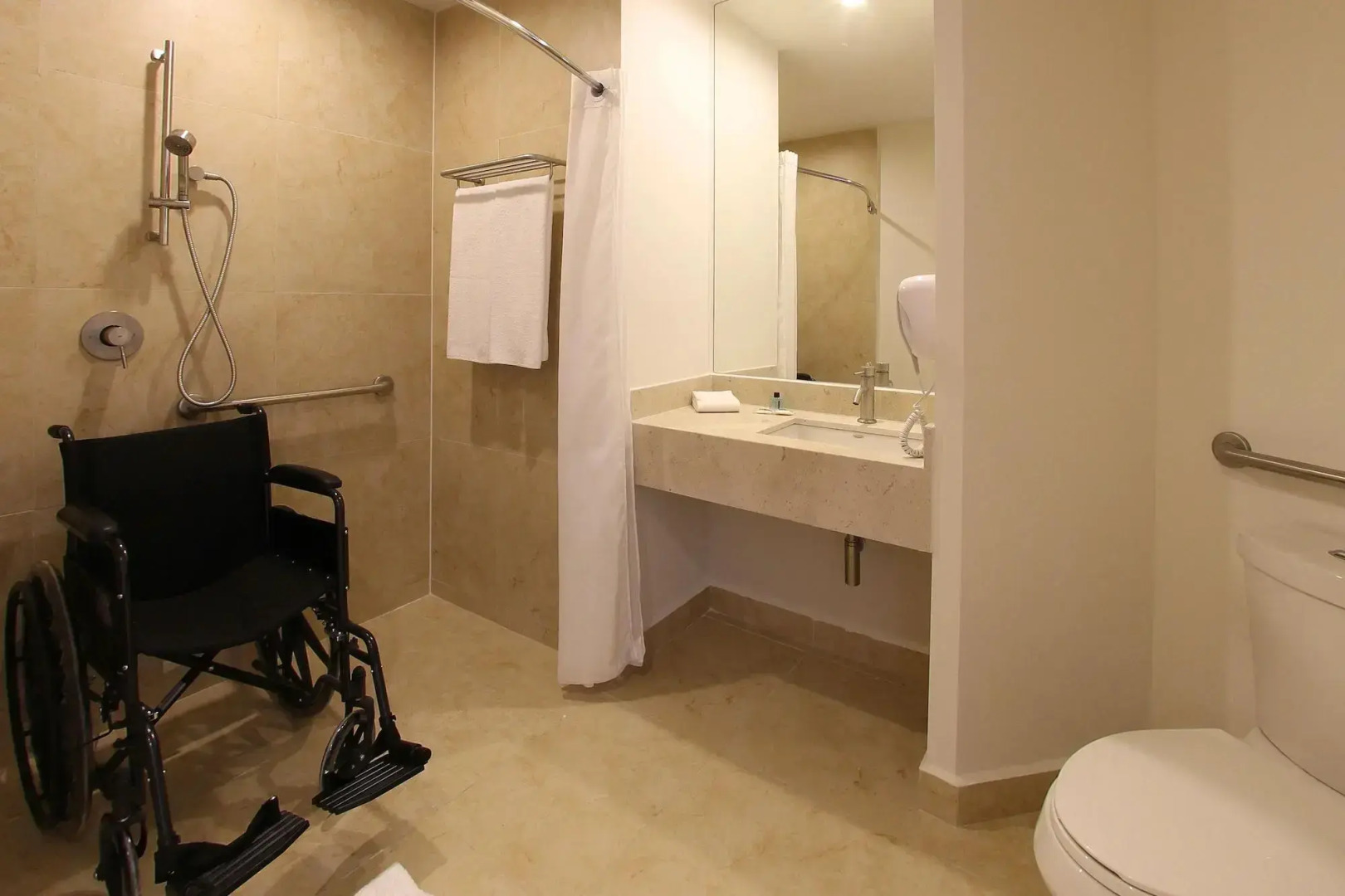 Foto - One Puerto Vallarta Aeropuerto