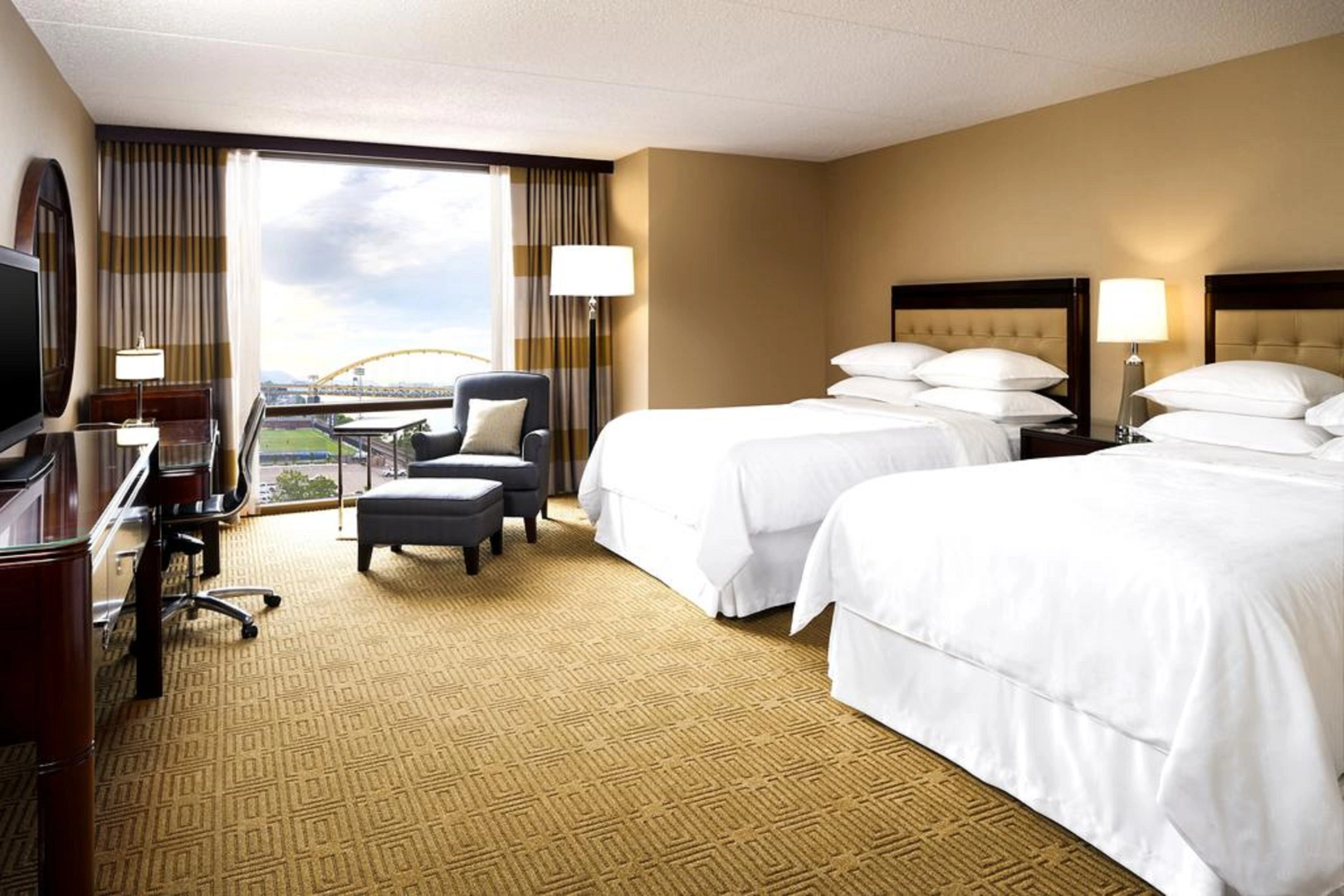 Foto - Sheraton Pittsburgh Hotel at Station Square