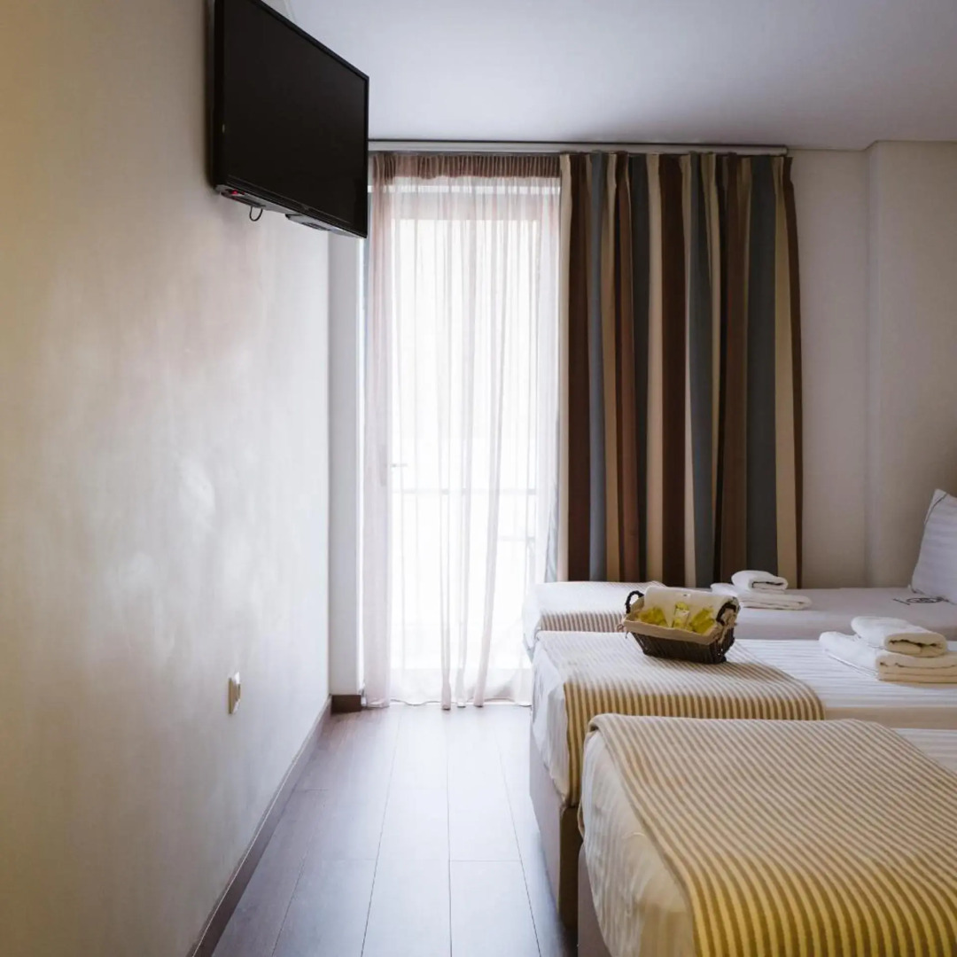Photo - Piraeus Port Hotel