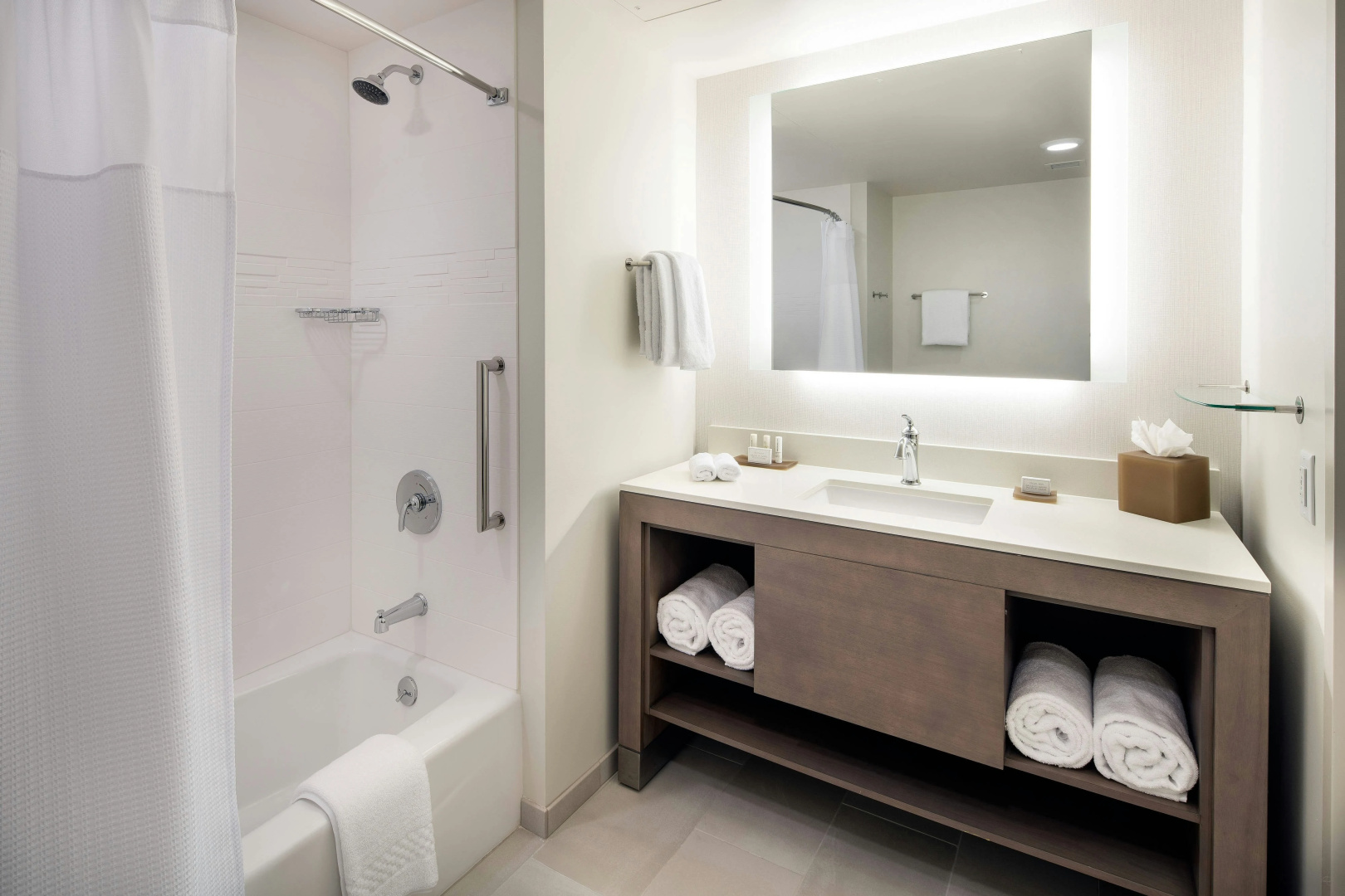 Photo - Residence Inn by Marriott San Diego Downtown/Bayfront