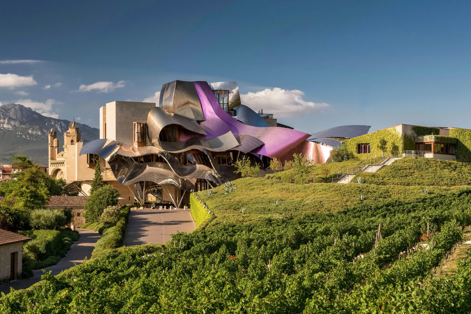 Photo - Hotel Marqués de Riscal, a Luxury Collection Hotel, Elciego