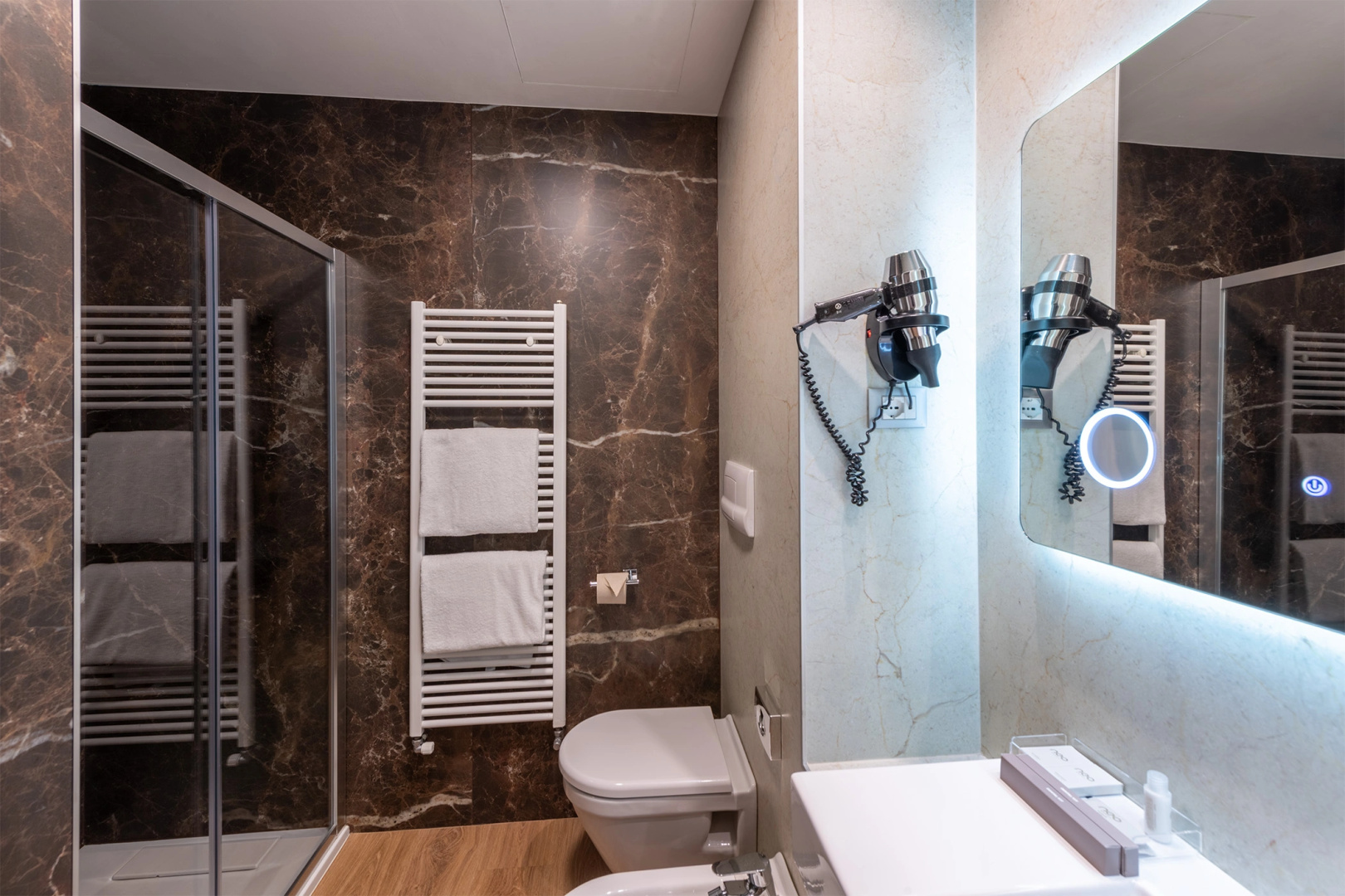 Photo - Neo Hotel