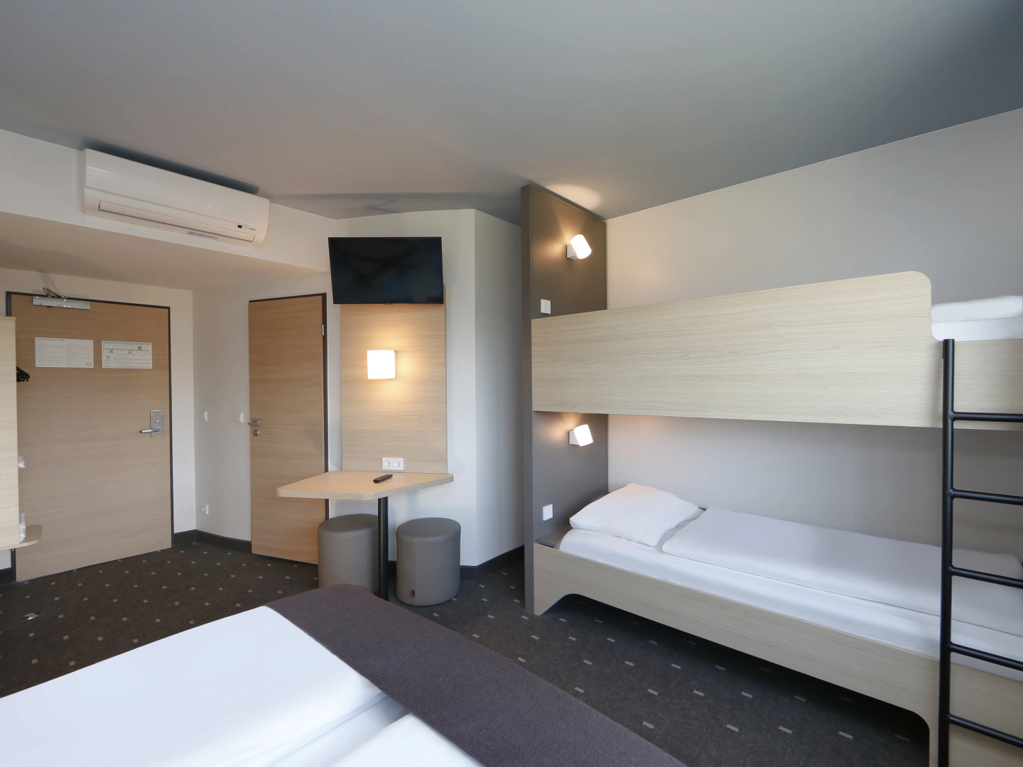 Foto - B&B Hotel Berlin-Airport