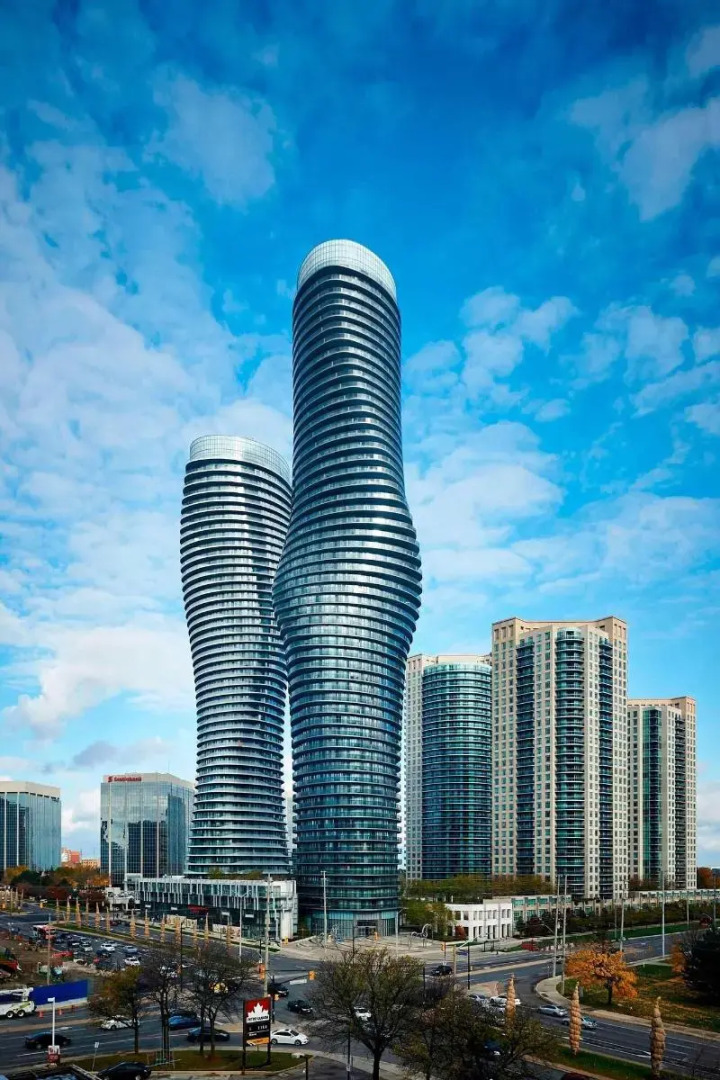 Photo - Delta Hotels by Marriott Toronto Mississauga