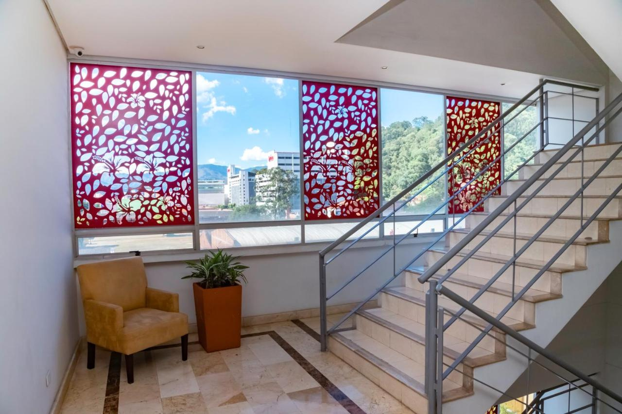 Photo - Best Western Plus Hotel San Diego