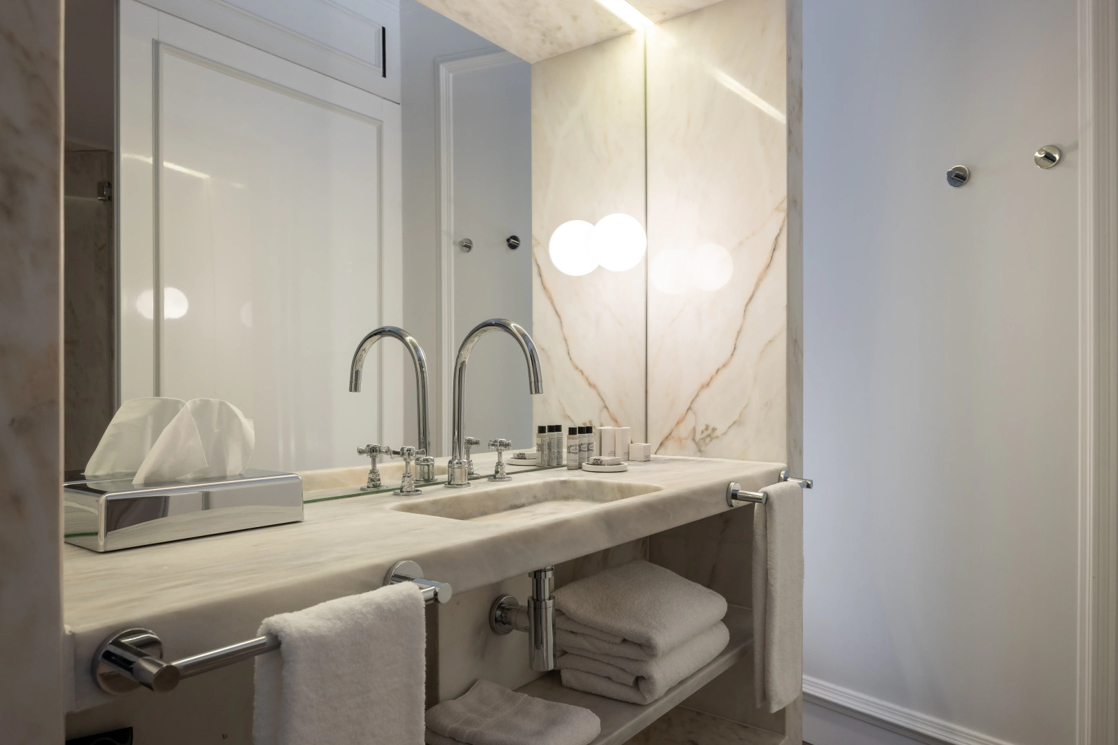 Photo - Lisboa Pessoa Hotel