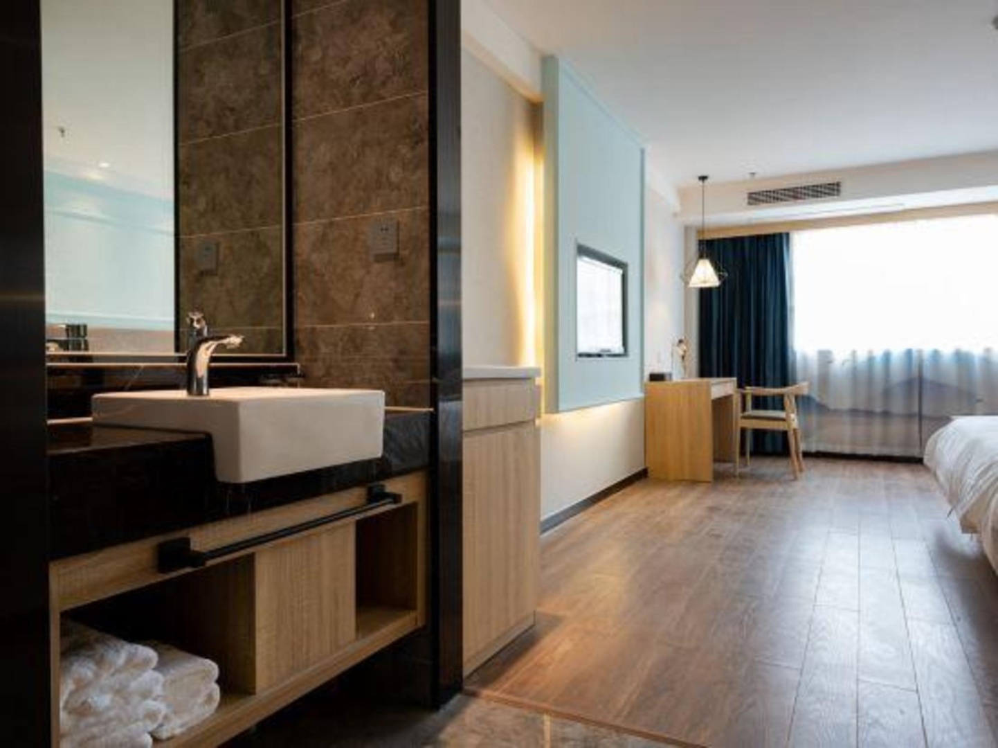 Homeinn Ripple Hotel (Nanjing Gucheng Lake Wetland Park)