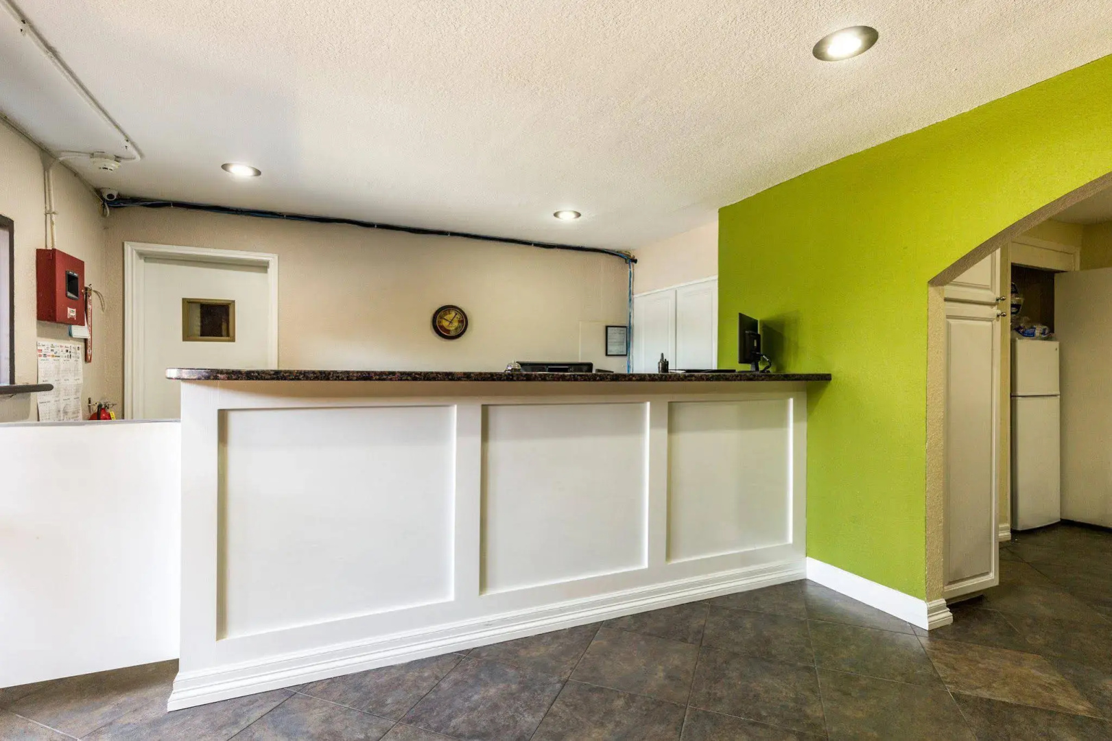 Photo - Rodeway Inn & Suites