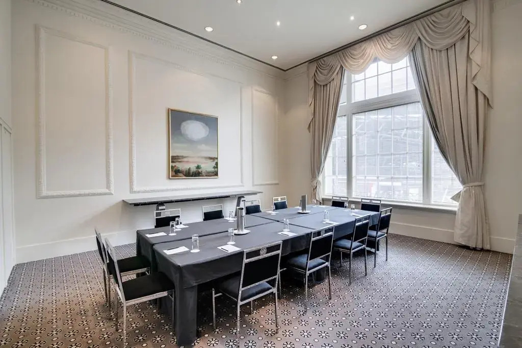 Foto - The Savoy Hotel on Little Collins Melbourne