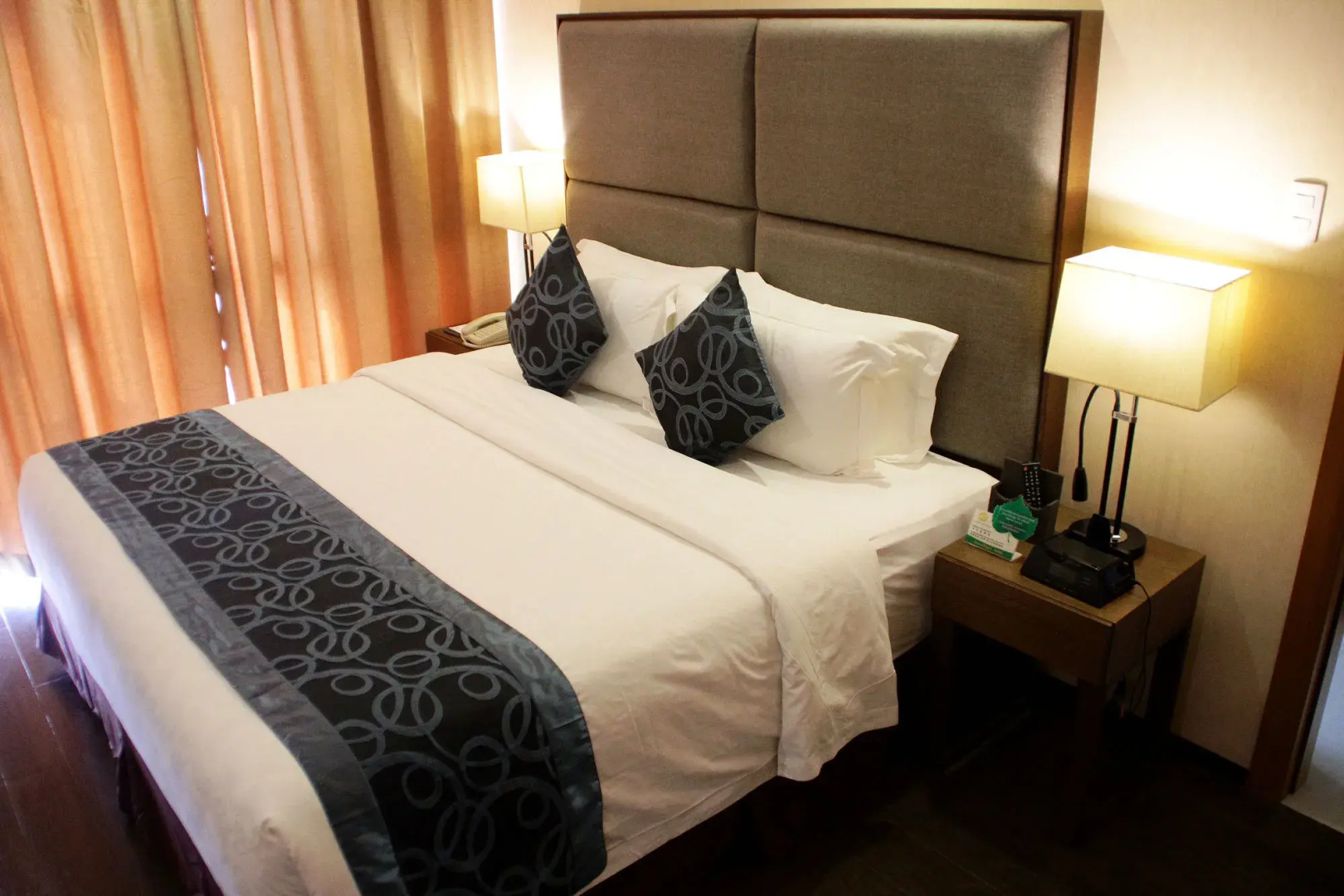 Foto - Golden Phoenix Hotel - Manila