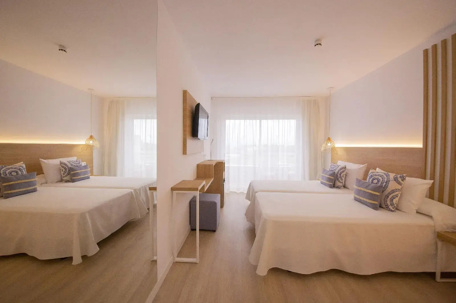 Photo - Hotel Cala Font