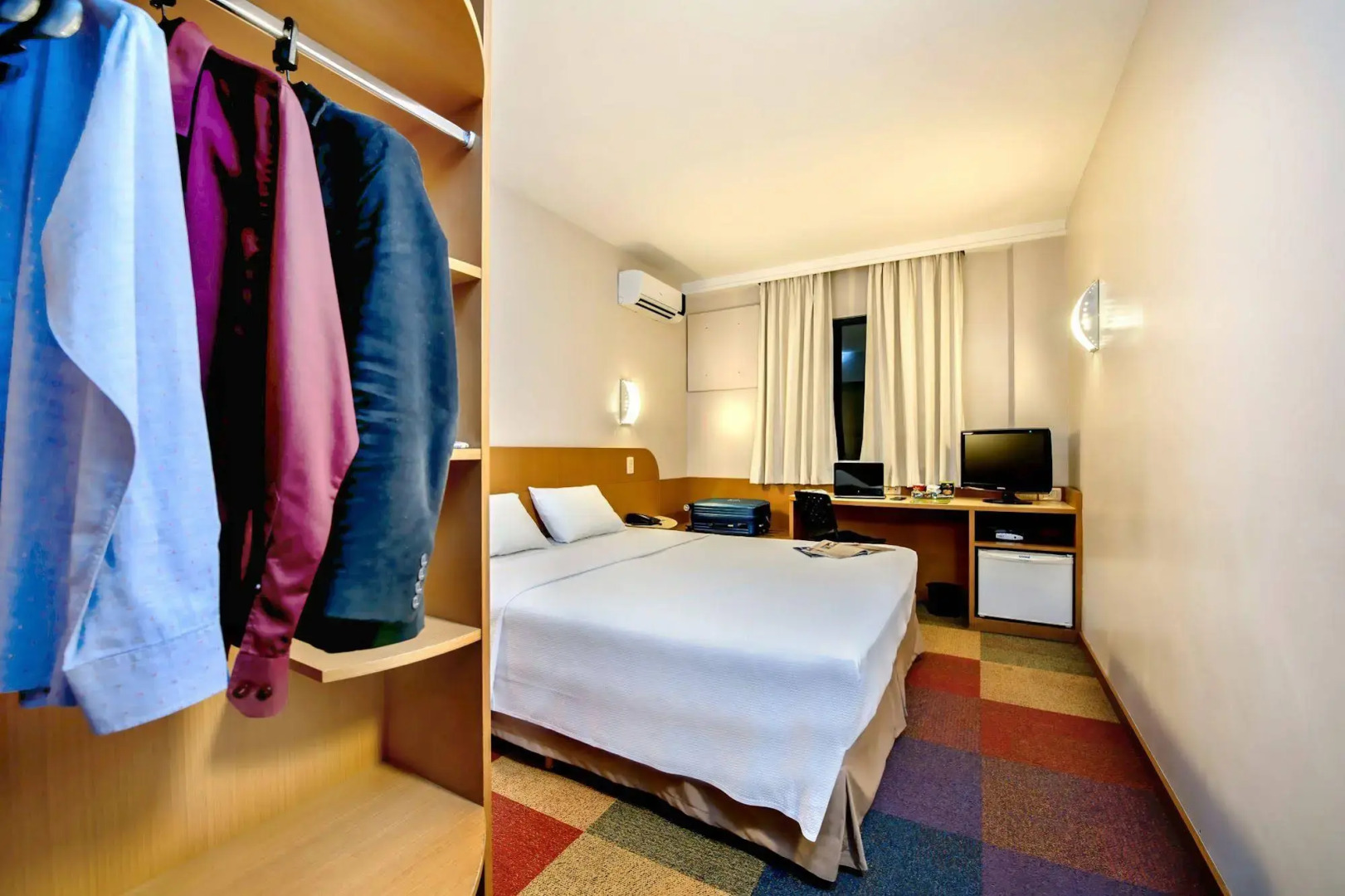 Photo - Slim Hotel Curitiba Alto da XV