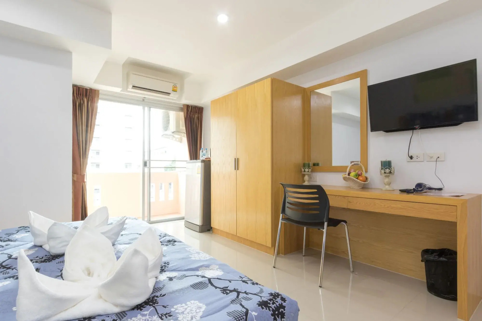 Photo - Jr Mansion On Nut Soi 25