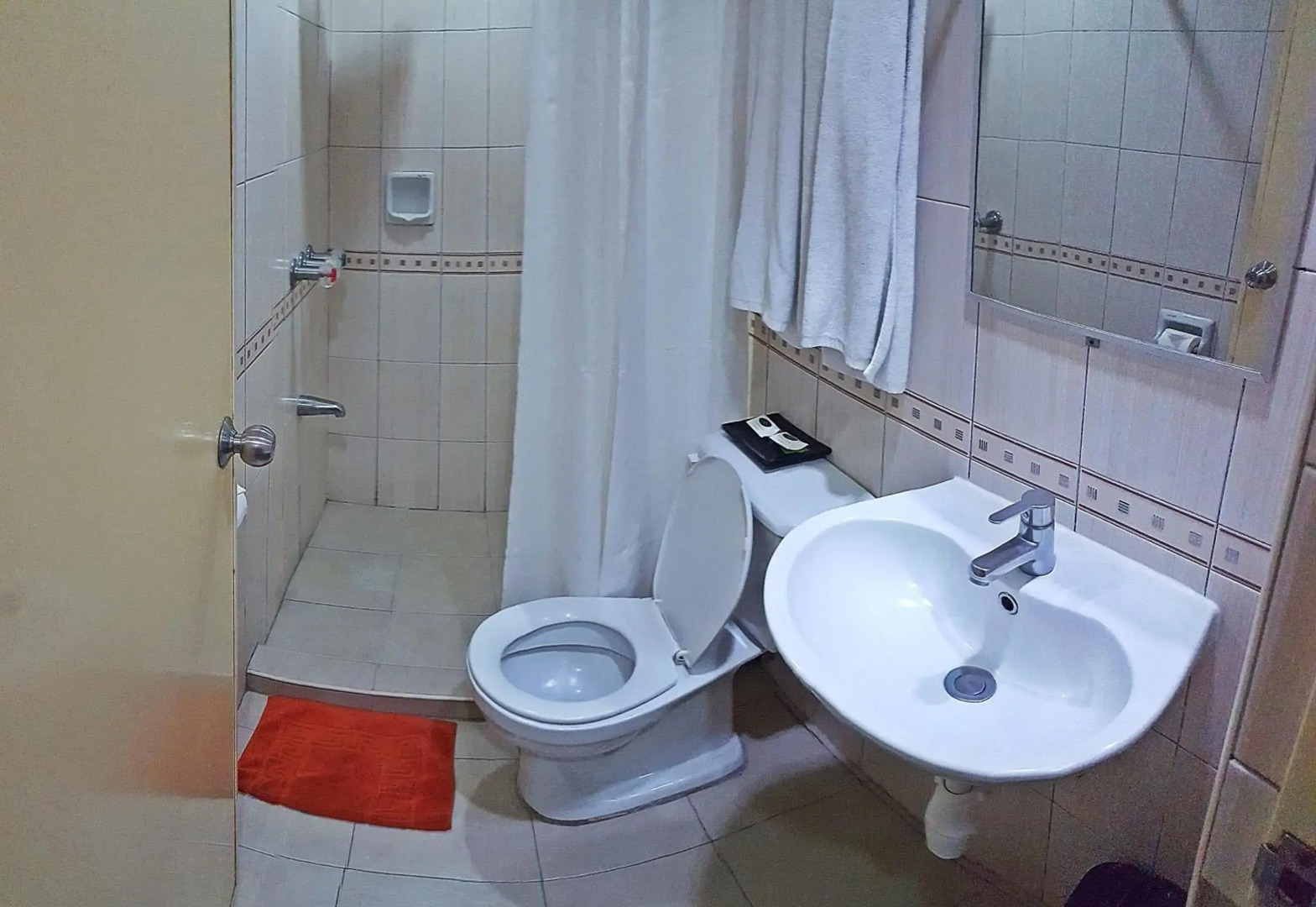 Photo - Golden Valley Hotel