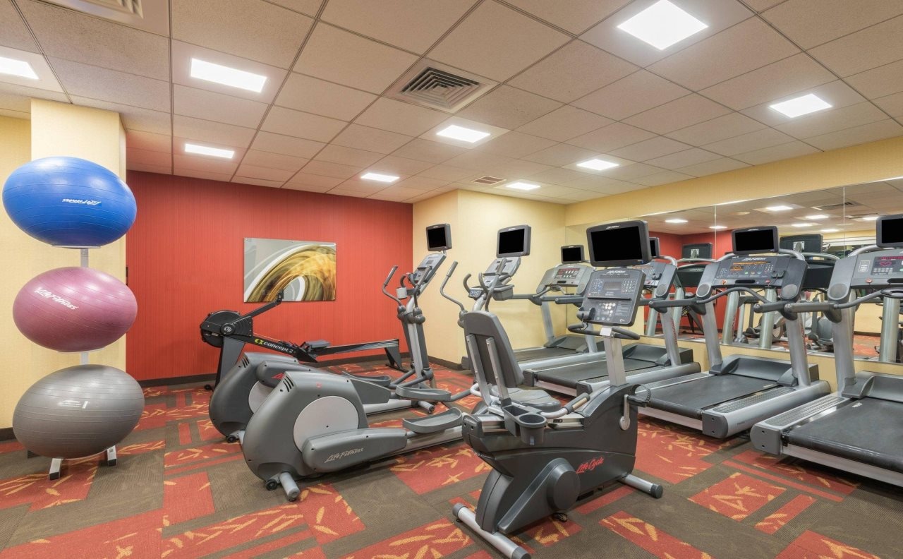 Photo - Courtyard by Marriott Boston Waltham