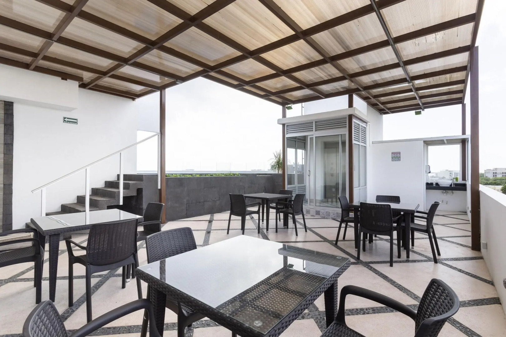 Photo - Illusion Xpress I Attraction Hotel Deluxe