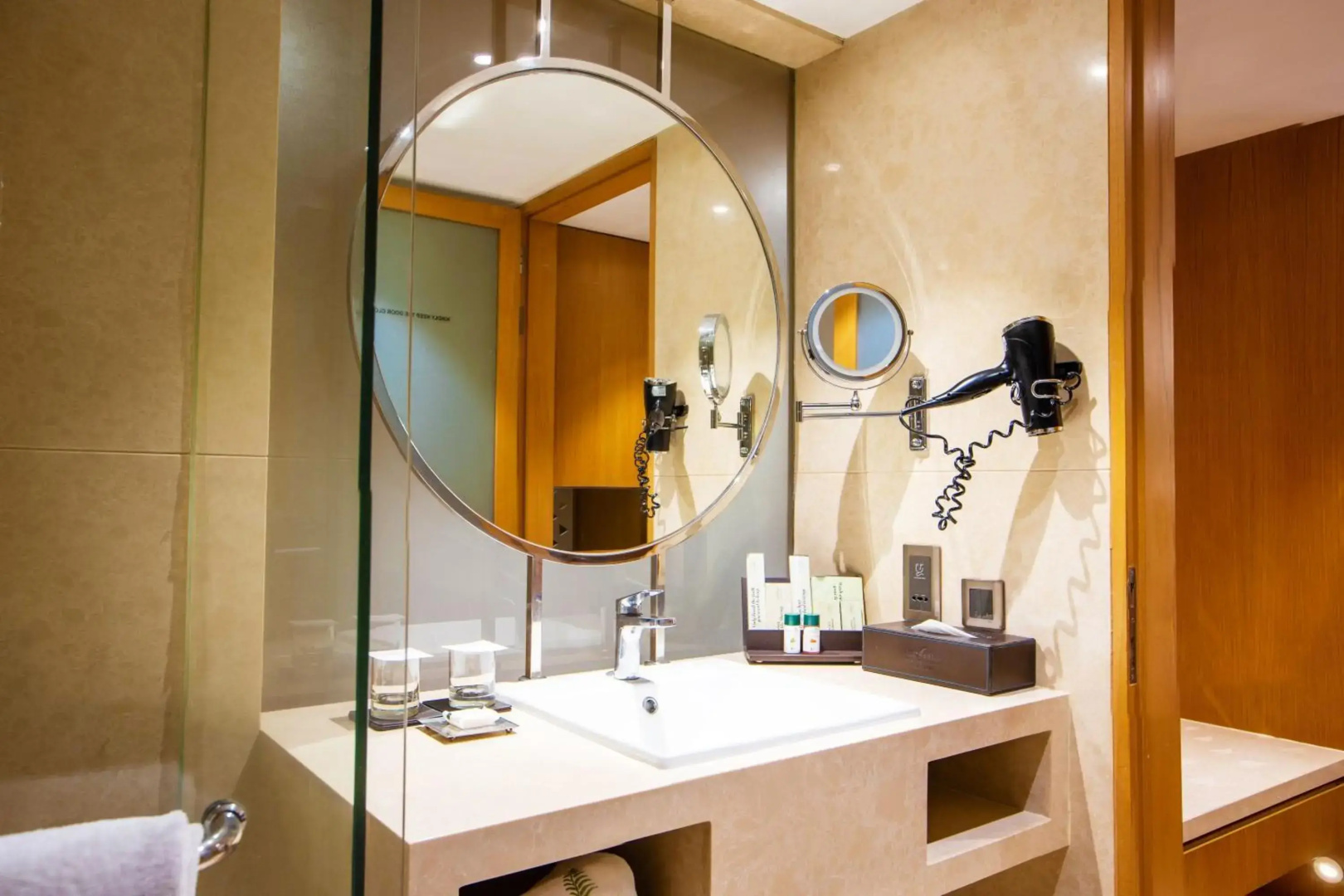 Photo - The Fern Mumbai, Goregaon, Series by Marriott