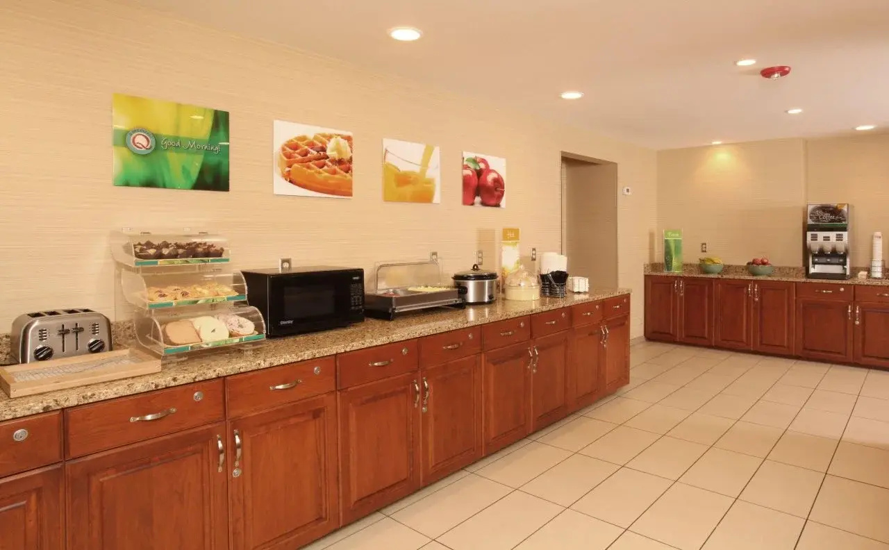 Foto - Quality Inn Oakwood