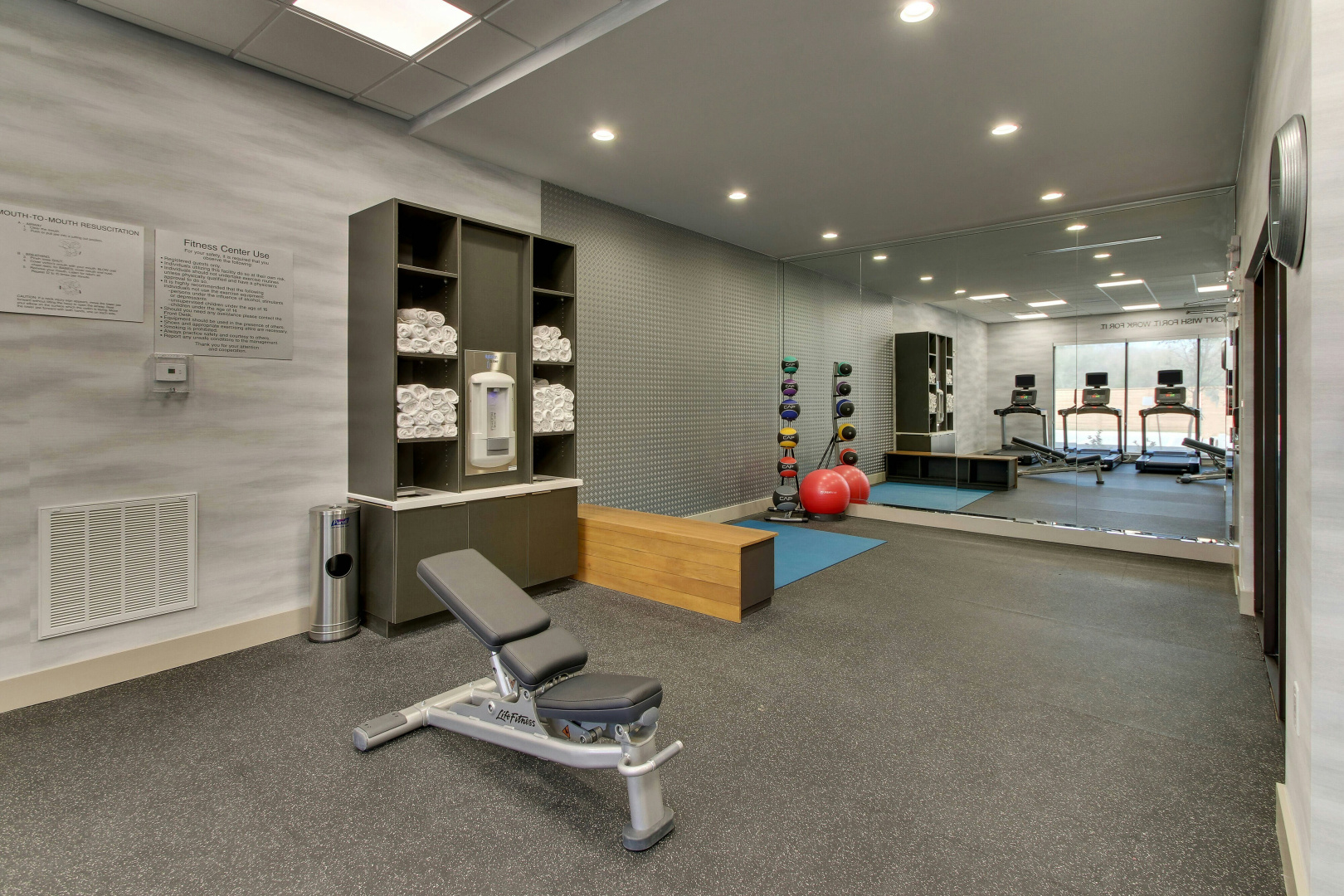 Photo - Fairfield Inn & Suites by Marriott Houston Brookhollow