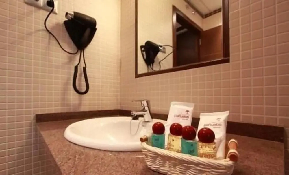 Photo - Hostal Avenida Barajas