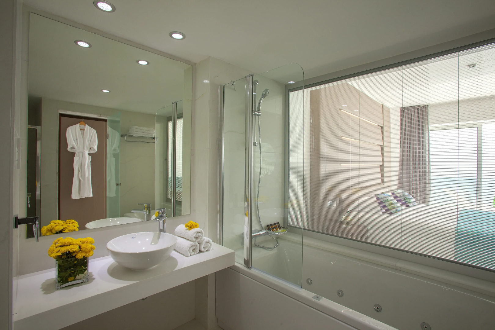 Foto - King Evelthon Beach Hotel & Resort