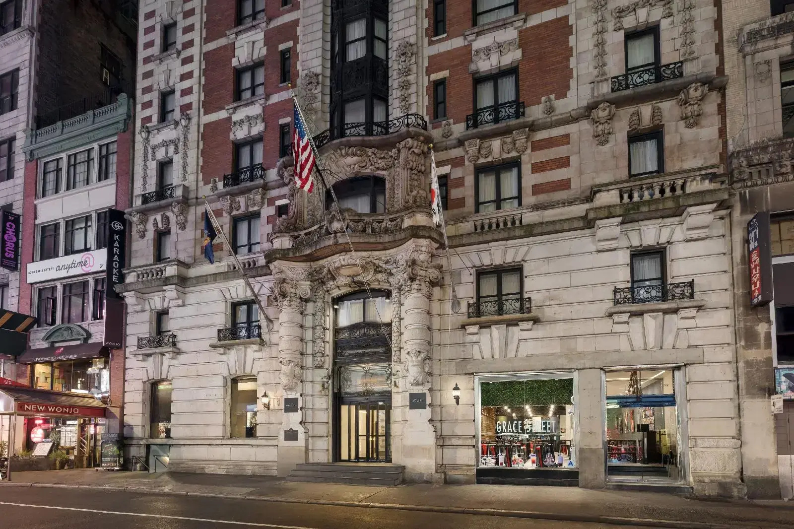 Photo - The Hotel at Fifth Avenue