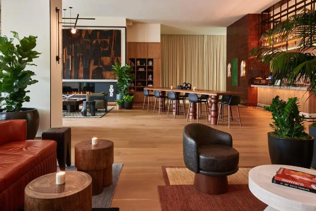 Photo - HOLLYWOOD VOLUME, a Tribute Portfolio Hotel